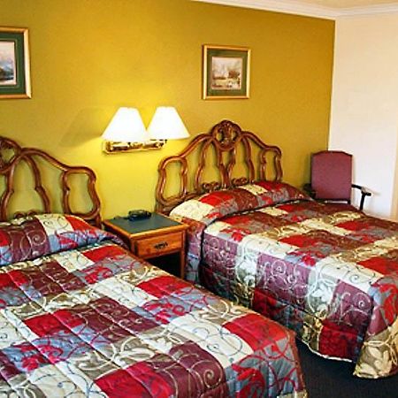 Motel 6 Cal Expo 새크라멘토 객실 사진